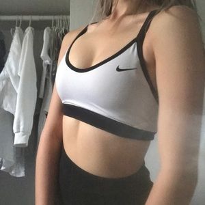 Nike Pro Indy Women’s Sports Bra